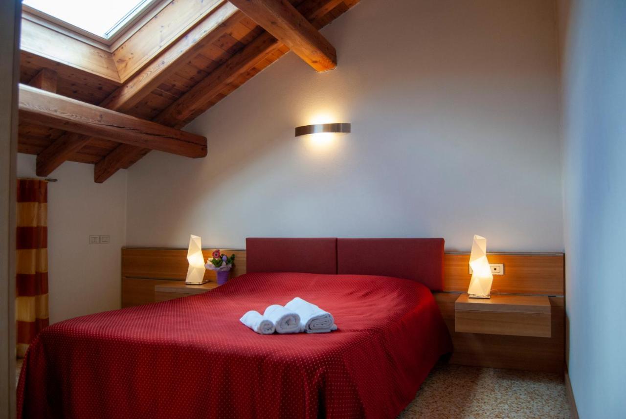 Agriturismo Antico Splendore Villa Pullir Exteriör bild